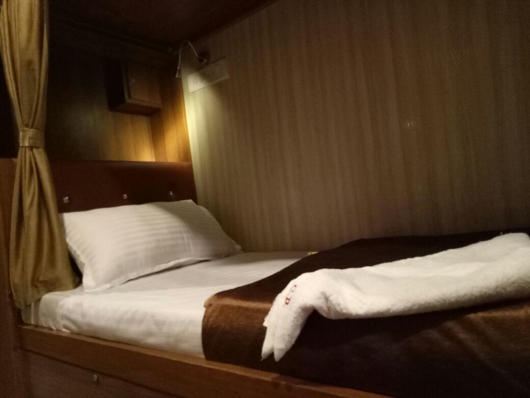 Classic Dormitory Mumbai Bagian luar foto